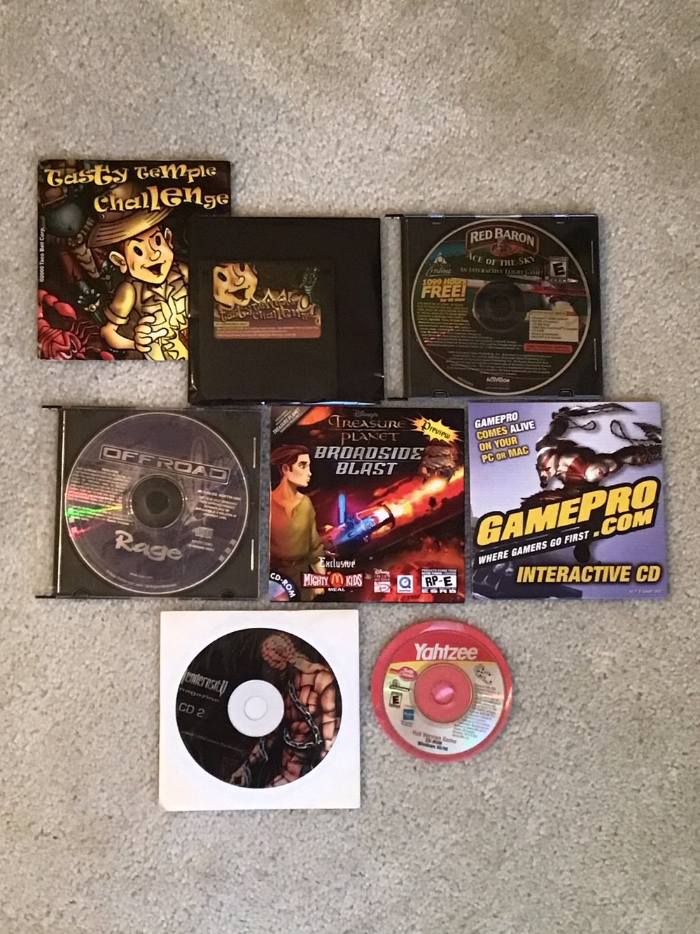 Seven PC CD-ROMs & Floppy Disc Software, Games and Guides